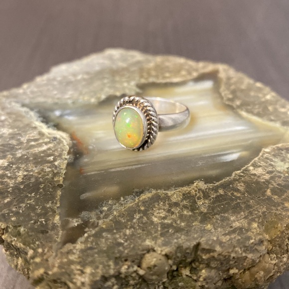 Genuine Ethiopian Opal Gemstone Ring, 925 Sterling Silver - Picture 8 of 16